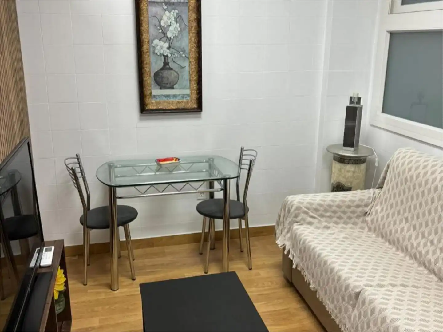 Piso de alquiler en Avenida de Andalucía, Montilla Comedor de Piso de alquiler en Montilla con Aire acondicionado, Parquet y Amueblado