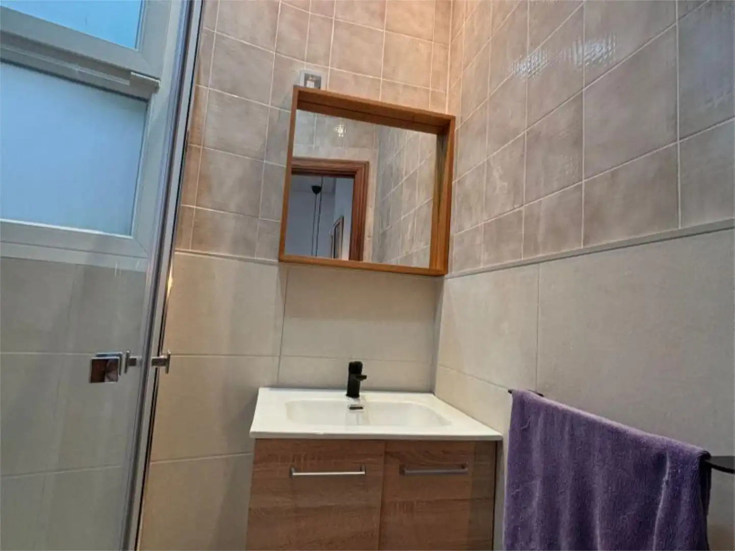 Piso de alquiler en Avenida de Andalucía, Montilla Baño de Piso de alquiler en Montilla con Aire acondicionado, Parquet y Amueblado