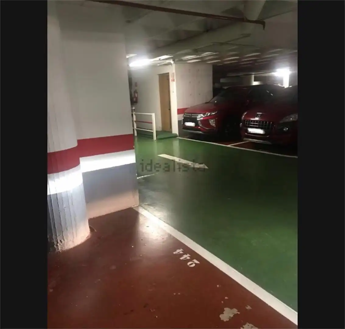 Garatge en venda a Calle Luis Vives, Universidad San Francisco Aparcament de Garatge en venda en Zaragoza