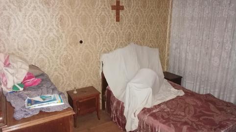 Foto 2 de Casa adosada en venda a Calle Puente, 10, Villaturiel, León