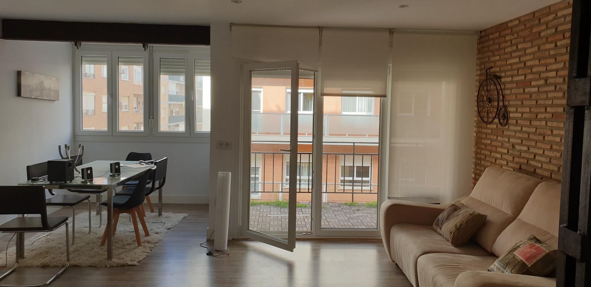 Living room of Flat for sale in Badajoz Capital  with Air Conditioner, Heating and Parquet flooring