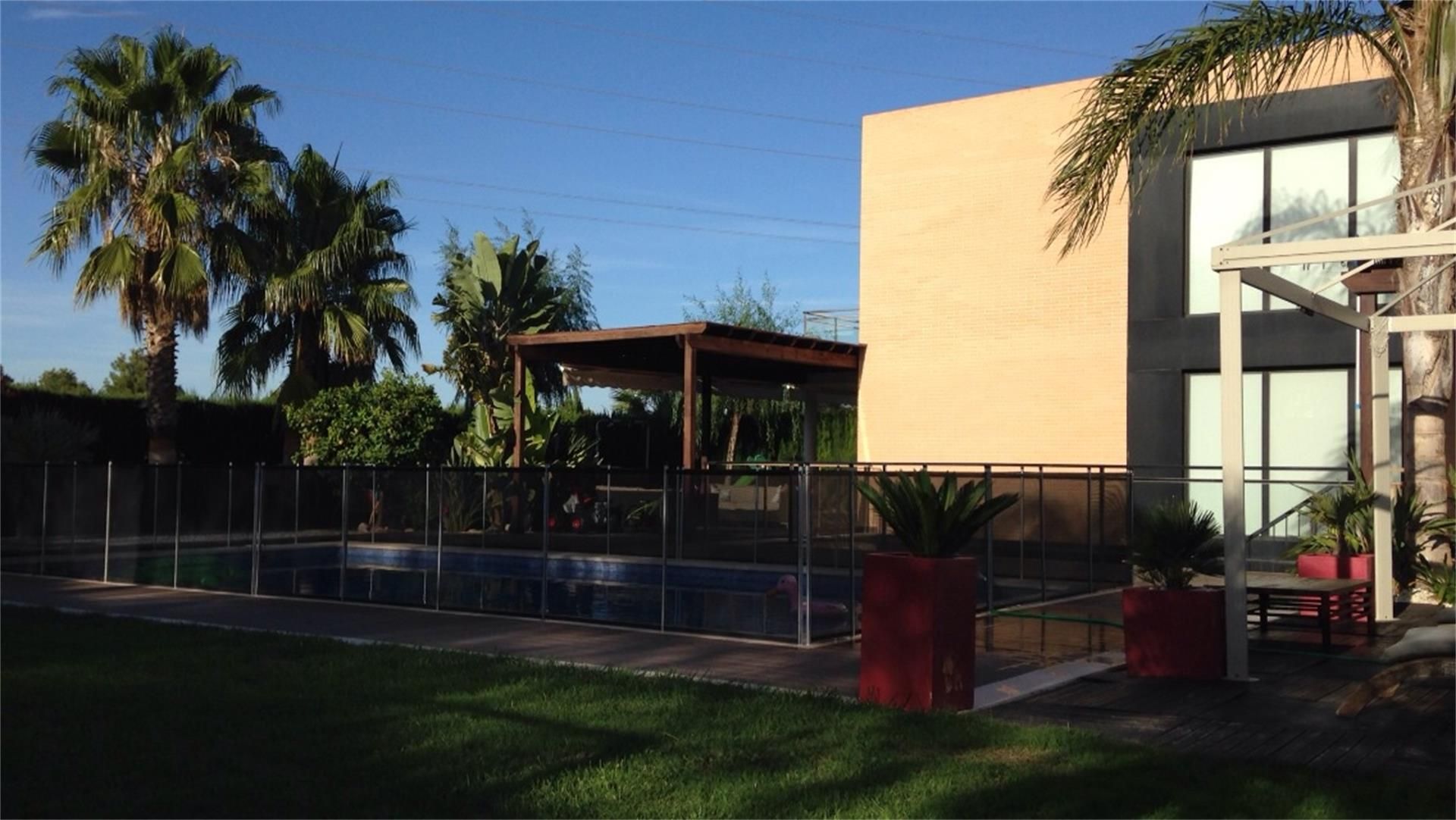 Swimming pool of House or chalet for sale in Bétera  with Air Conditioner, Terrace and Swimming Pool