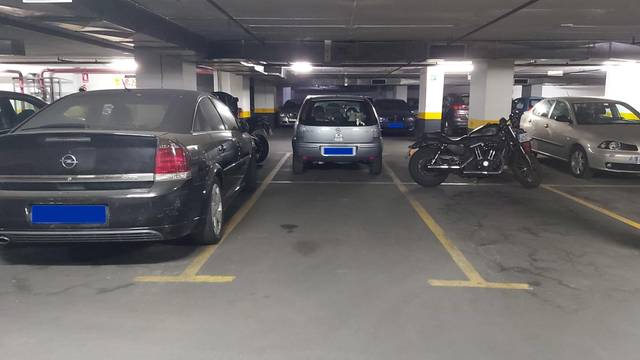 Garaje en Alquiler en Calle de Agustín de Foxá en Castilla