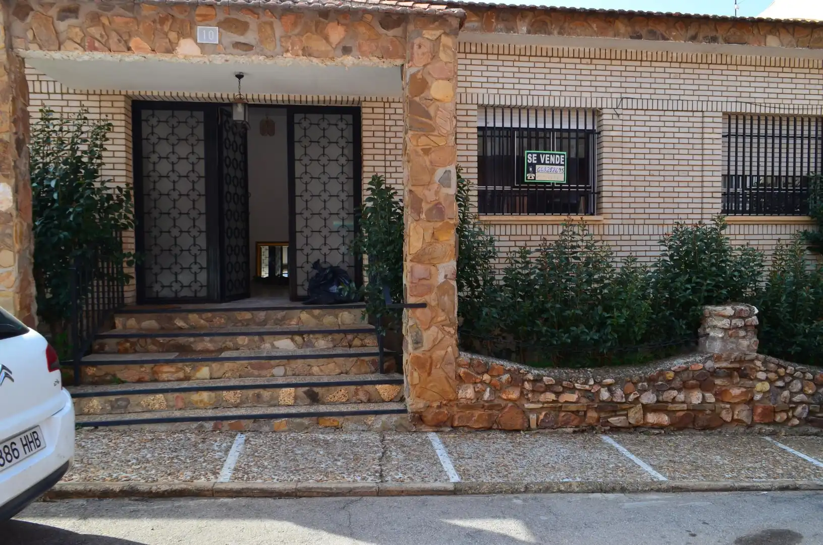 Planta baixa en venda a Calle Eugenio García, 8, Porzuna Vista exterior de Planta baixa en venda en Porzuna amb Calefacció, Jardí privat i Terrassa
