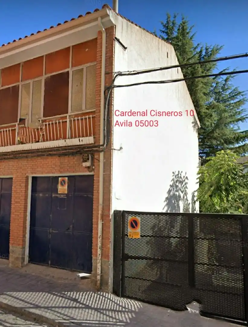 Casa o xalet en venda a Calle Cardenal Cisneros, 10, Santo Tomás Vista exterior de Casa o xalet en venda en Ávila Capital amb Terrassa i Balcó