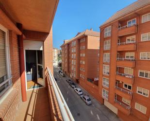 Exterior view of Flat for sale in Zamora Capital   with Heating, Parquet flooring and Terrace