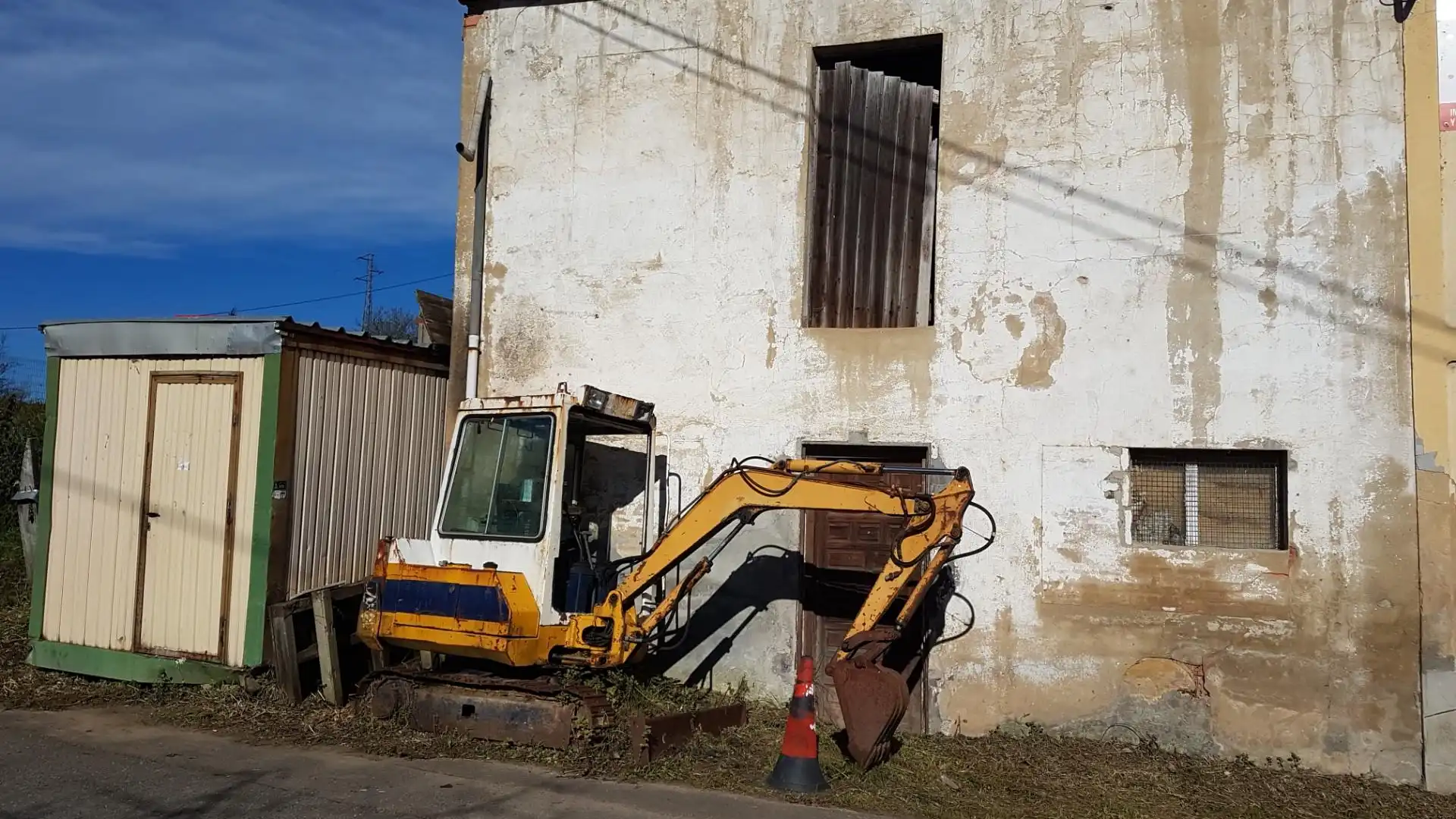 Vista exterior de Casa adosada en venta en Oviedo  con Jardín privado