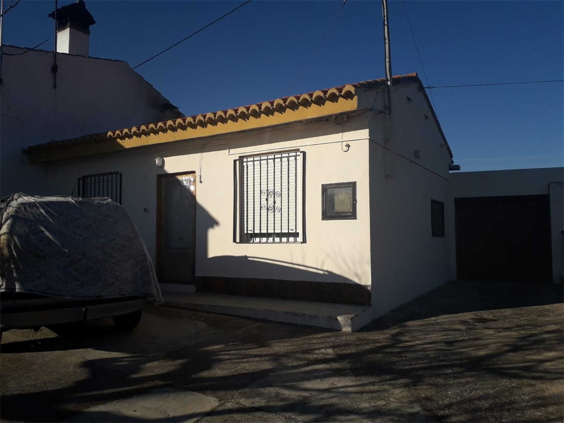 Vista exterior de Pis en venda en Cortes de Pallás amb Terrassa
