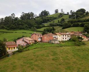 Vista exterior de Terreny en venda en Oviedo 