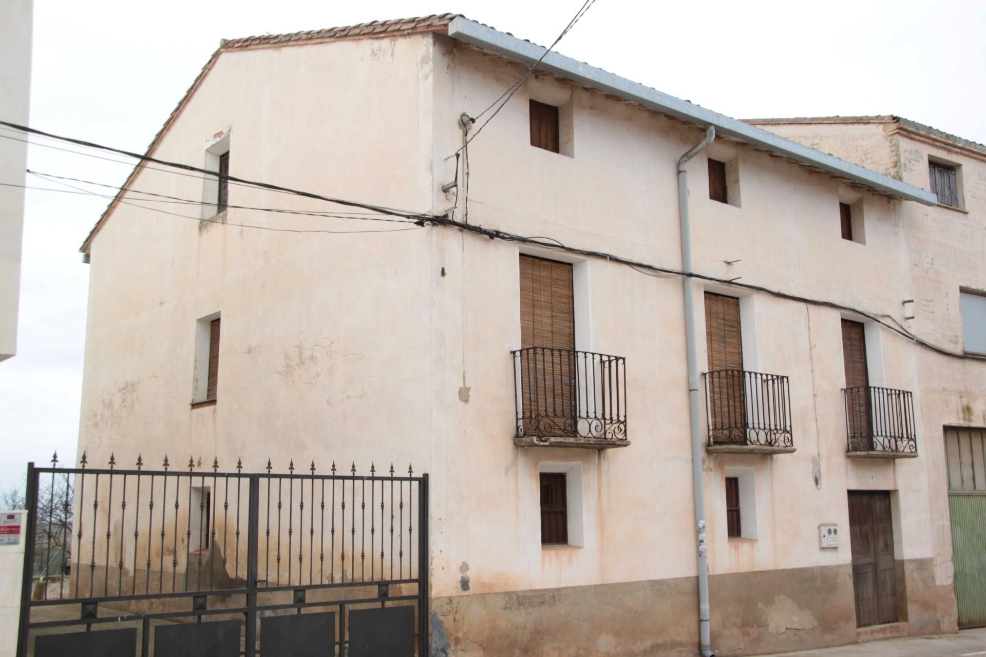 Außenansicht von Country house zum verkauf in Manjarrés mit Privatgarten