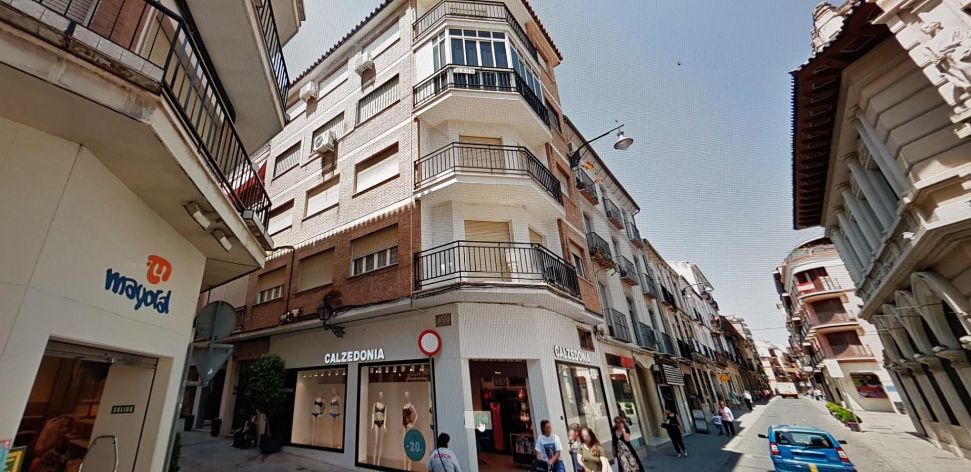 Vista exterior de Pis en venda en Antequera amb Aire condicionat, Terrassa i Balcó