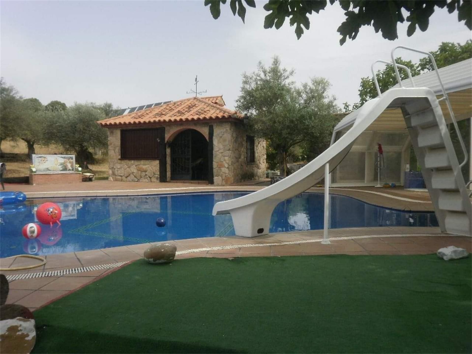 Piscina de Finca rústica en venda en Trujillo amb Jardí privat, Terrassa i Traster