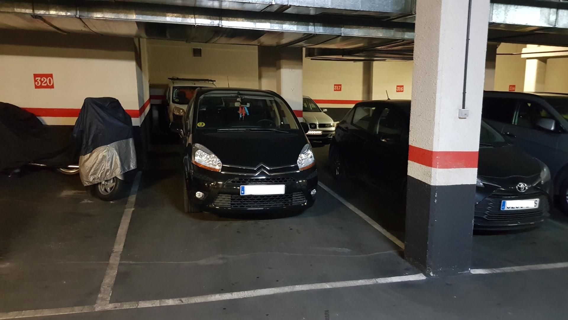 Aparcament de Garatge en venda en  Madrid Capital