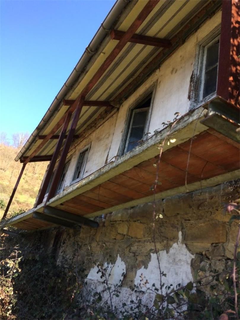 Vista exterior de Finca rústica en venda en Mieres (Asturias) amb Traster