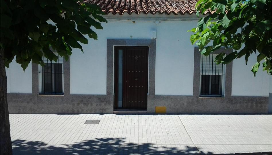 Photo 1 of Single-family semi-detached for sale in Calle Zafra, 1, Atalaya, Badajoz