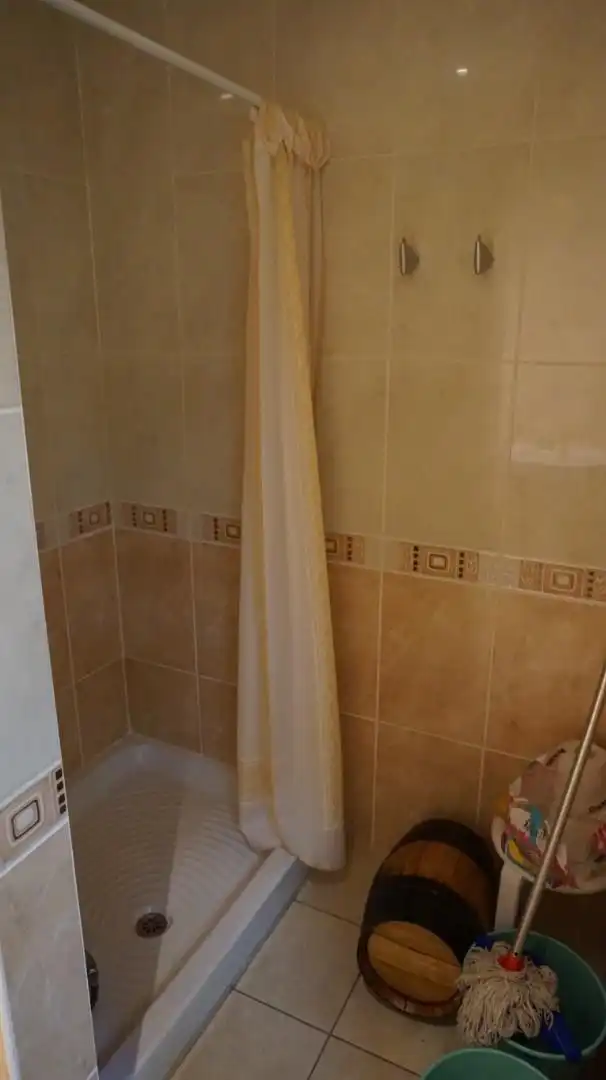 Baño de Local en venta en Nerja