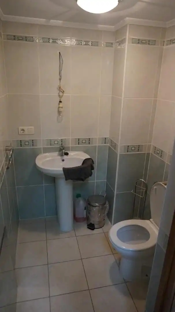 Baño de Local en venta en Nerja