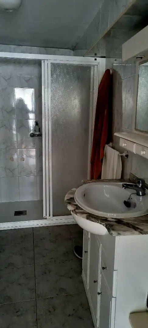 Ground floor for sale in Plaza Marcelino Blasco, 11, Olivenza Bathroom of Ground floor for sale in Olivenza with Storage room, Washing machine and Microwave