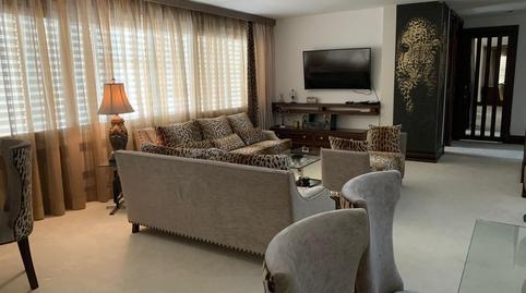 Foto 5 de Piso en venta en Calle de Orense, 69, Castillejos - Cuzco, Madrid