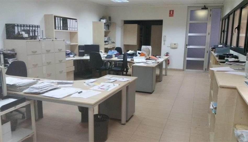 Industrial buildings to rent in Calle del Cabesol, Antigua Moreria, Valencia - image 1 Photo 1 of Industrial buildings to rent in Calle del Cabesol, Antigua Moreria, Valencia