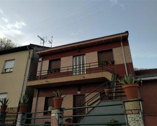 Exterior view of Single-family semi-detached for sale in Langreo