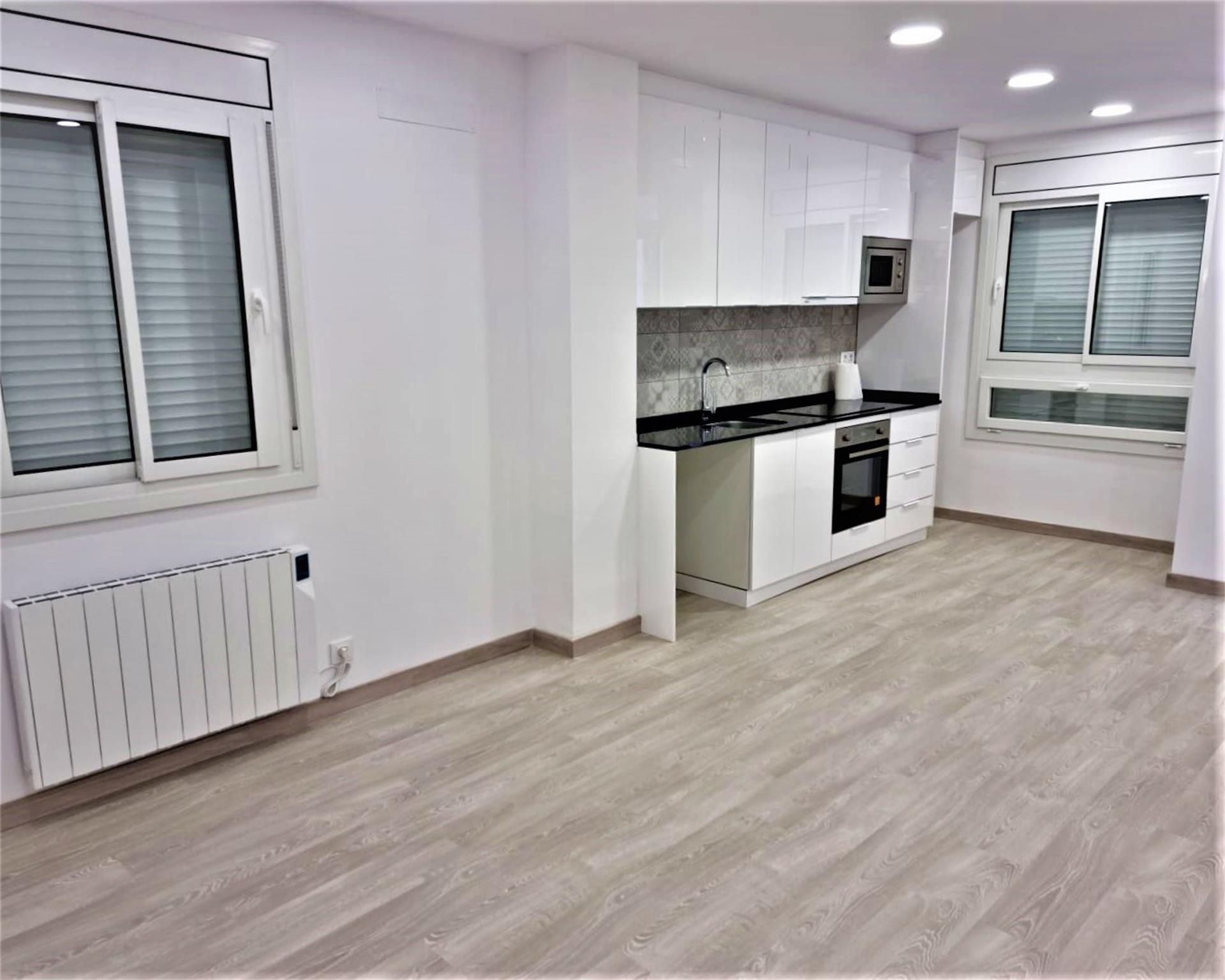 Kitchen of Planta baja for sale in Montmeló  with Heating, Parquet flooring and Oven
