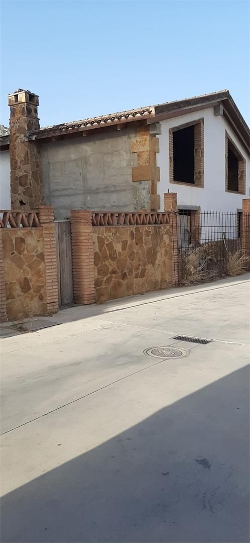 Vista exterior de Casa o xalet en venda en Cuevas de San Marcos amb Terrassa i Piscina