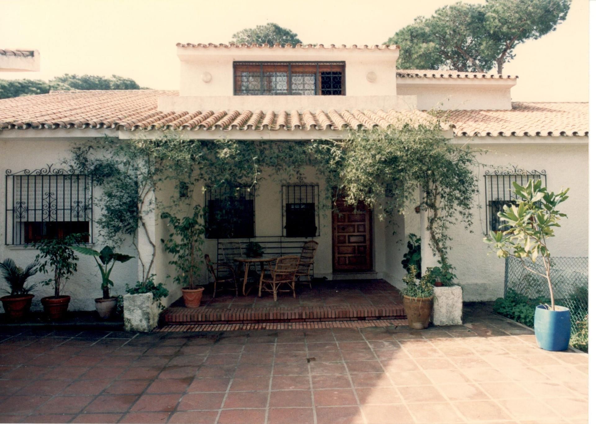 House or chalet for sale in Calle Limón, Los Pinos Exterior view of House or chalet for sale in Algeciras with Air Conditioner, Heating and Private garden