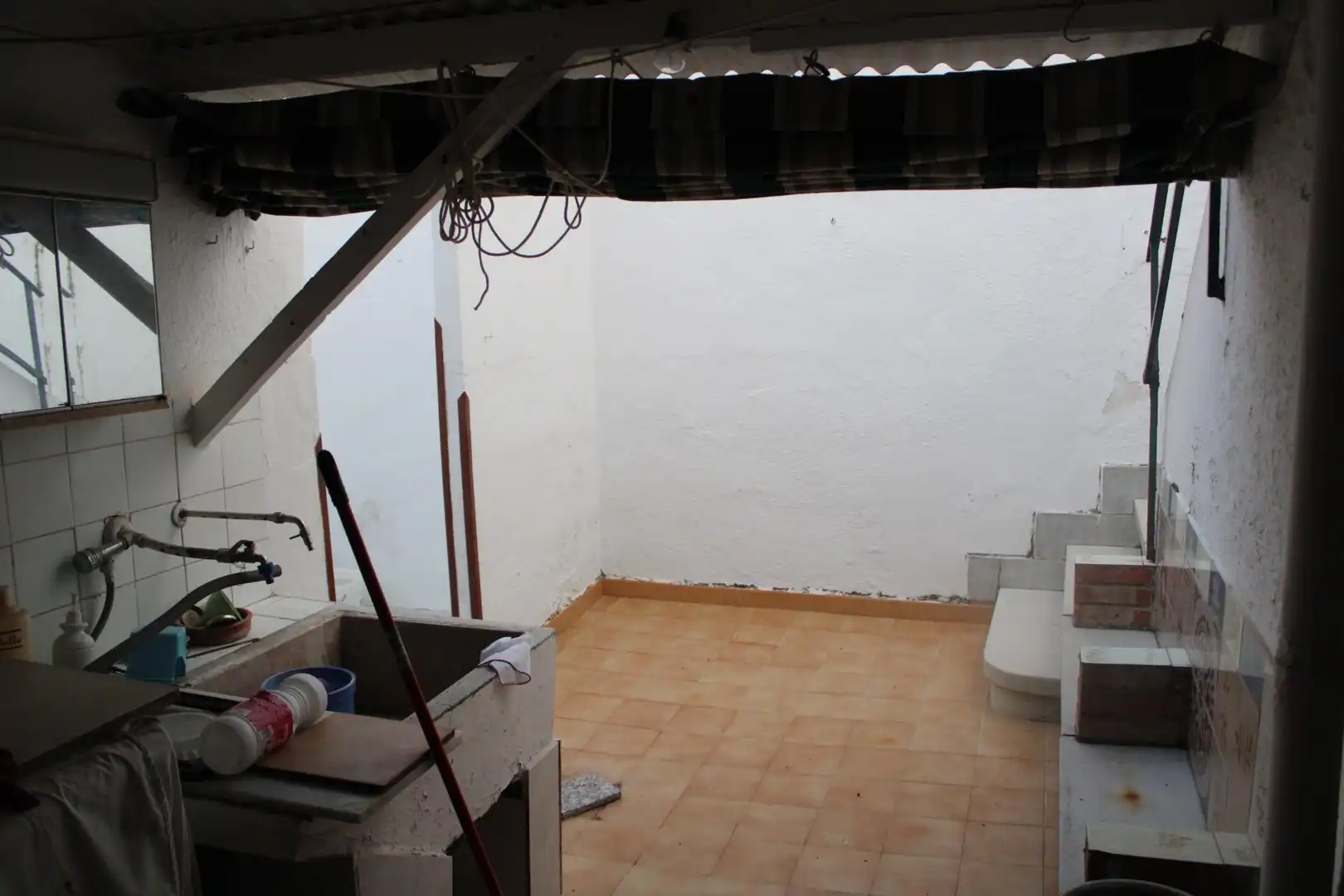 Einfamilien-Reihenhaus zum Verkauf in Torredelcampo mit Terrasse und Balkon