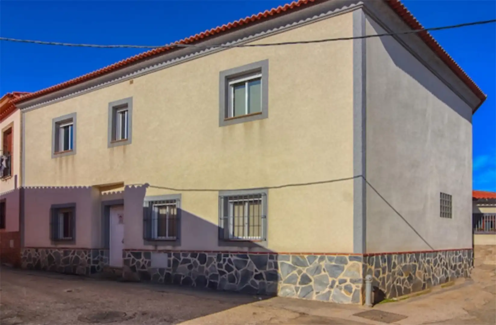 Detached homes for sale in Calle General Contreras, Torre de Miguel Sesmero Detached homes for sale in Calle General Contreras, Torre de Miguel Sesmero