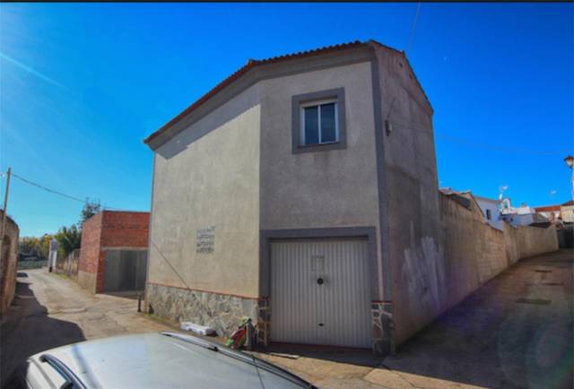 Casa adosada en Alquiler en Calle General Contreras en Torre de Miguel Sesmero