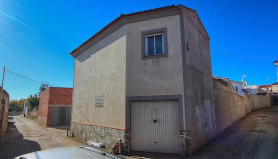 Photo 1 of Single-family semi-detached to rent in Calle General Contreras, Torre de Miguel Sesmero, Badajoz