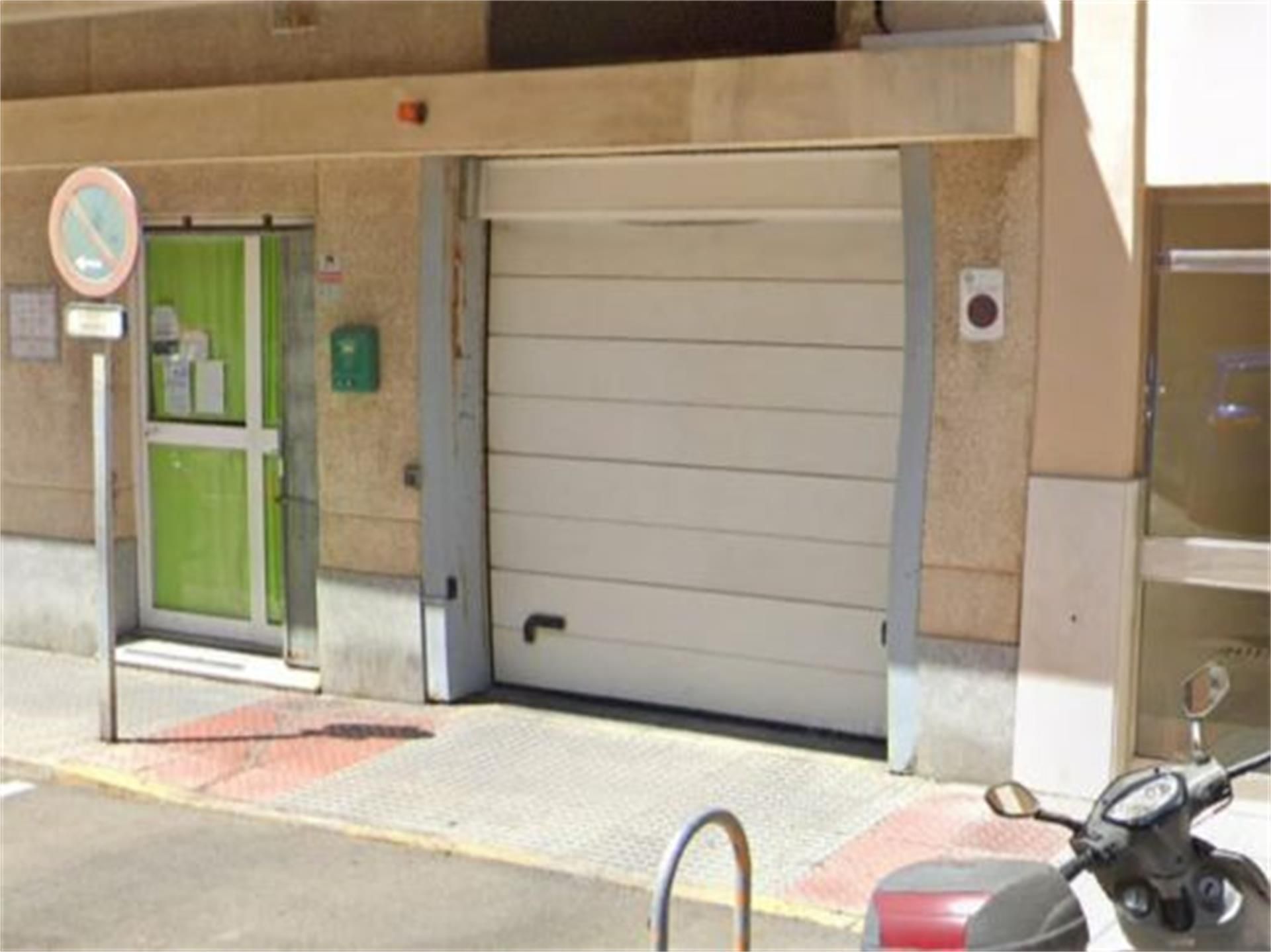 Aparcament de Garatge en venda en  Cádiz Capital