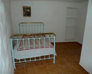 Bedroom of Country house for sale in Huete