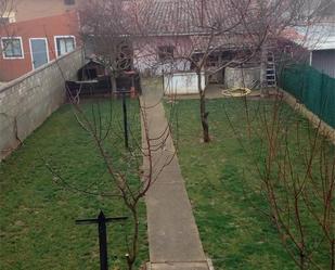 Jardí de Casa adosada en venda en El Burgo Ranero 