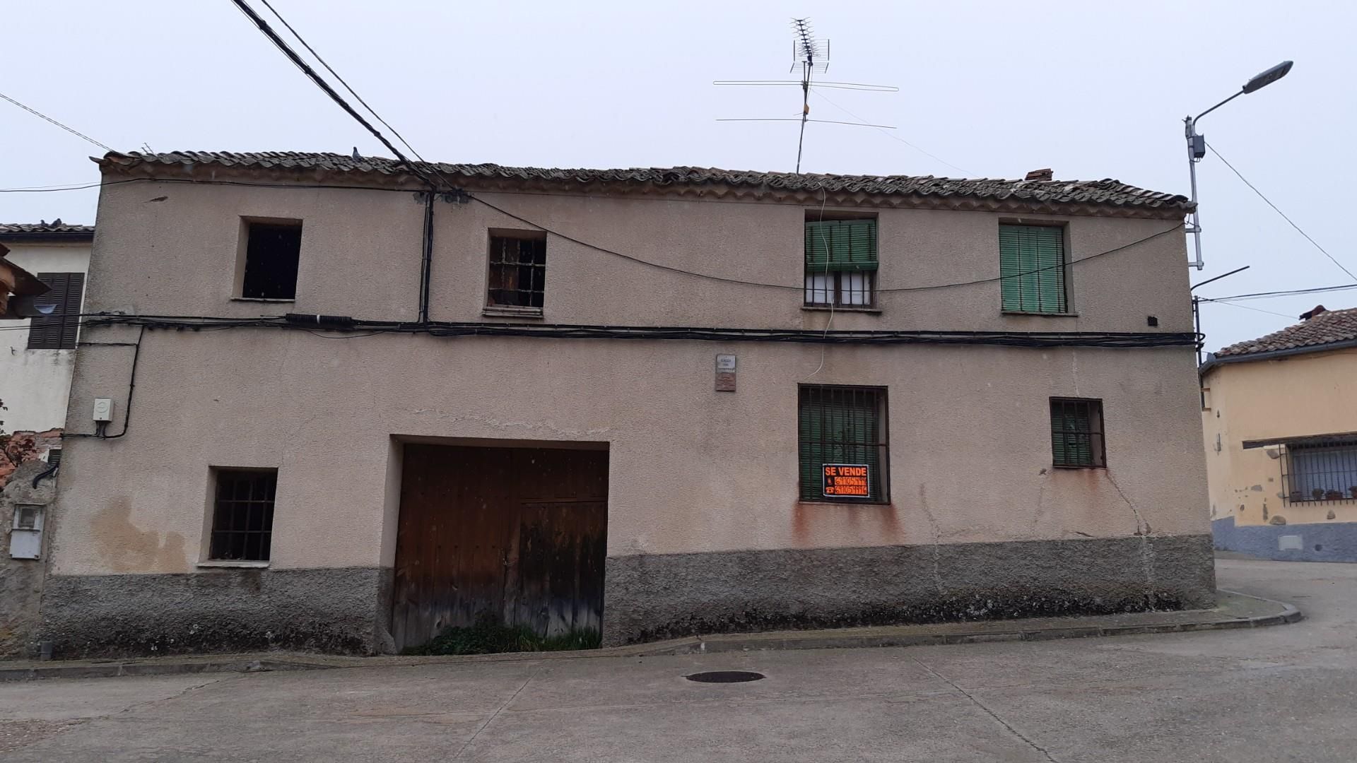 Vista exterior de Dúplex en venda en Basardilla