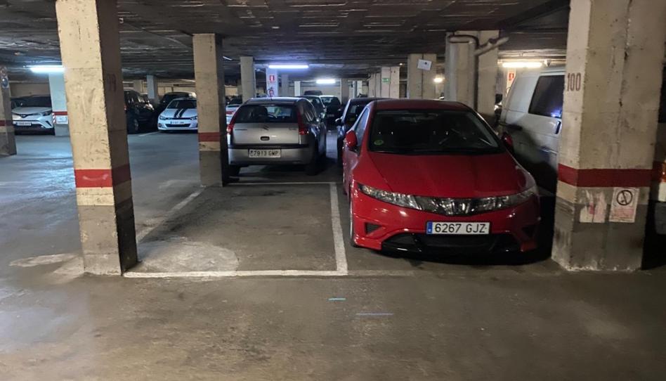 Garage for sale in Carrer D'almeria, 6, Les Planes, L'Hospitalet de Llobregat - image 1 Photo 1 of Garage for sale in Carrer D'almeria, 6, Les Planes, L'Hospitalet de Llobregat