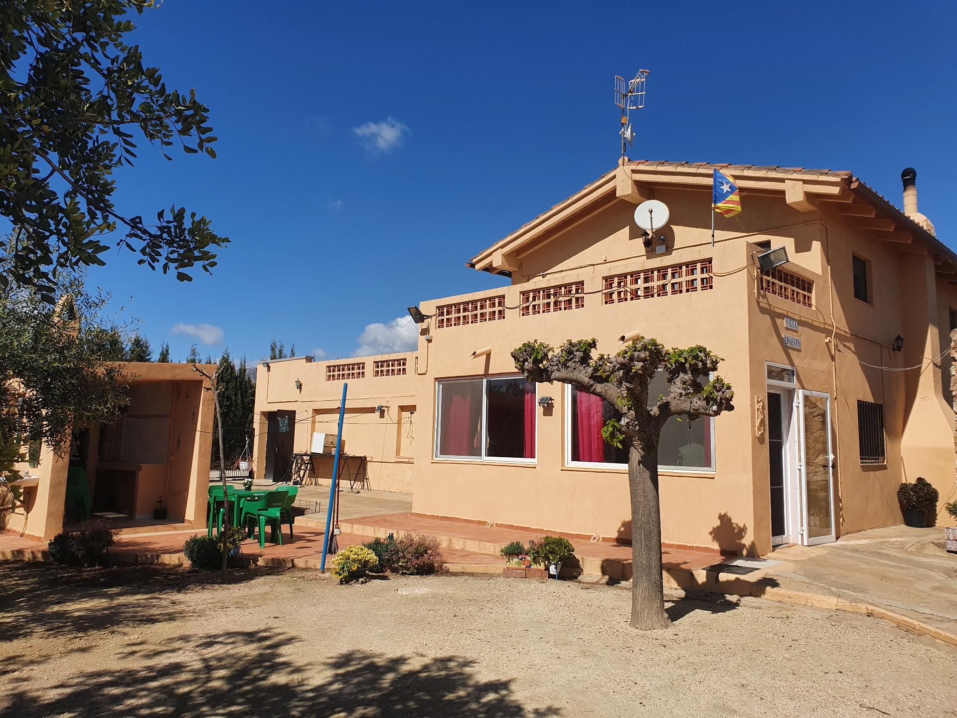 House or chalet for sale in Extraradi Diseminats, 22, Aldover Exterior view of House or chalet for sale in Aldover with Air Conditioner, Private garden and Terrace