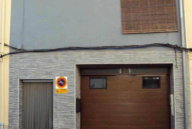 Single-family semi-detached for sale in Calle San Miguel, 5, Albocàsser, Castellón - image 1 Photo 1 of Single-family semi-detached for sale in Calle San Miguel, 5, Albocàsser, Castellón