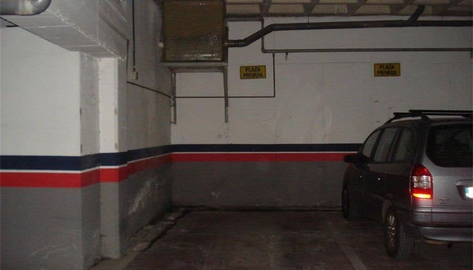 Garage for sale in Calle Castillo de Baños de la Encina, Bami - La Estrella, Sevilla Capital - image 1 Photo 1 of Garage for sale in Calle Castillo de Baños de la Encina, Bami - La Estrella, Sevilla Capital
