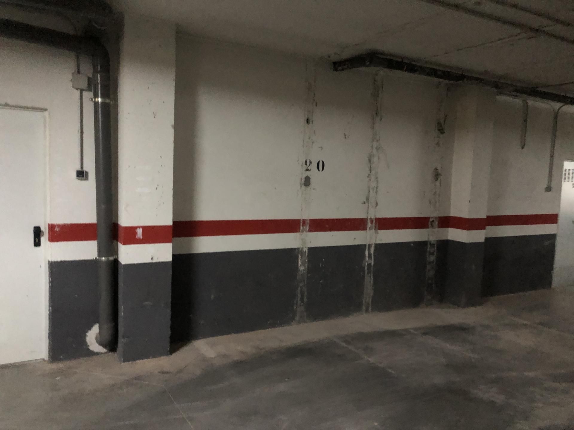 Garage for sale in Venta de Baños