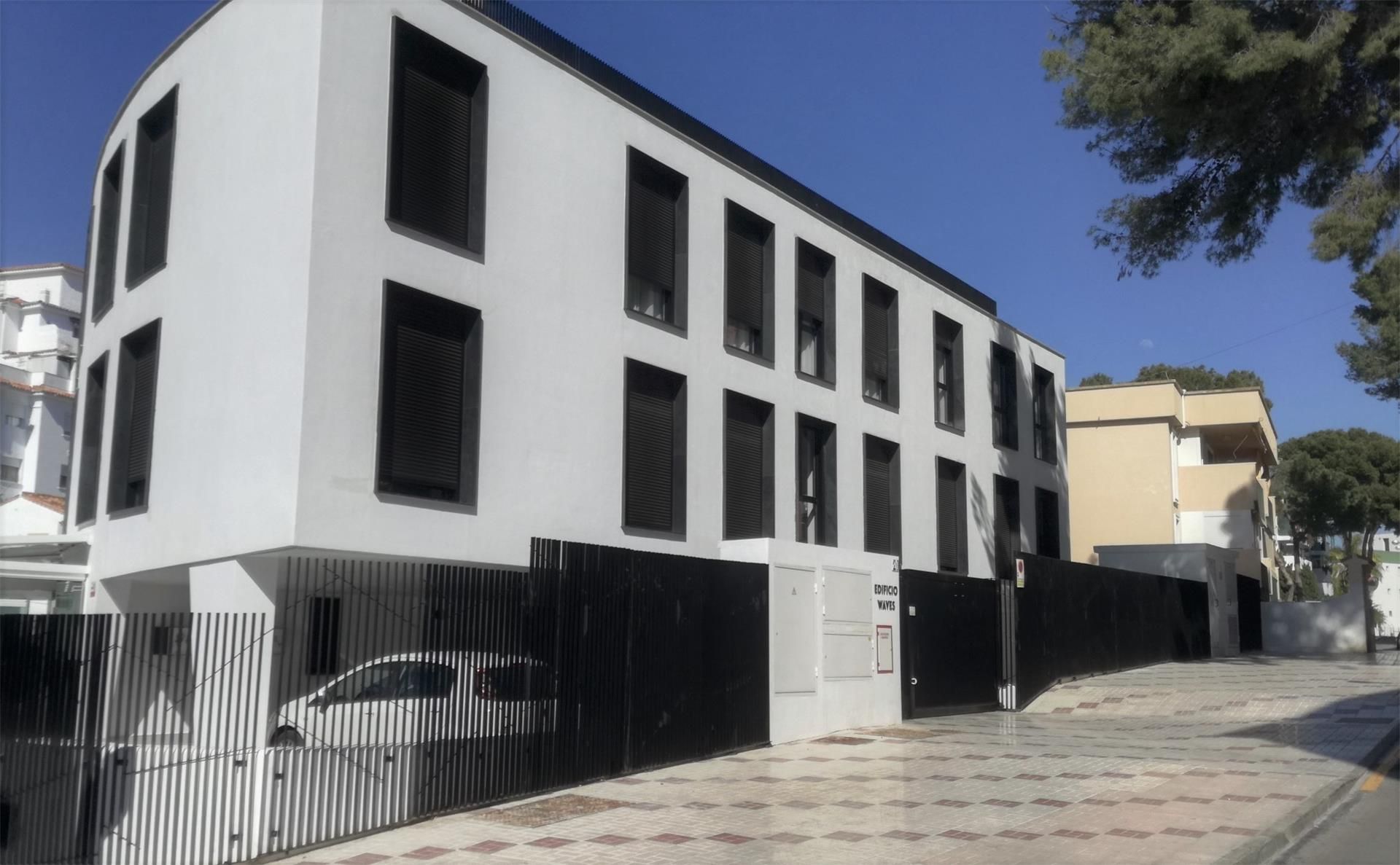 Exterior view of Garage for sale in Torremolinos