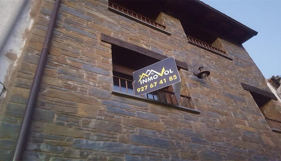 Foto 1 de Casa adosada en venda a Calle Francisco Pizarro, 12, Caminomorisco, Cáceres