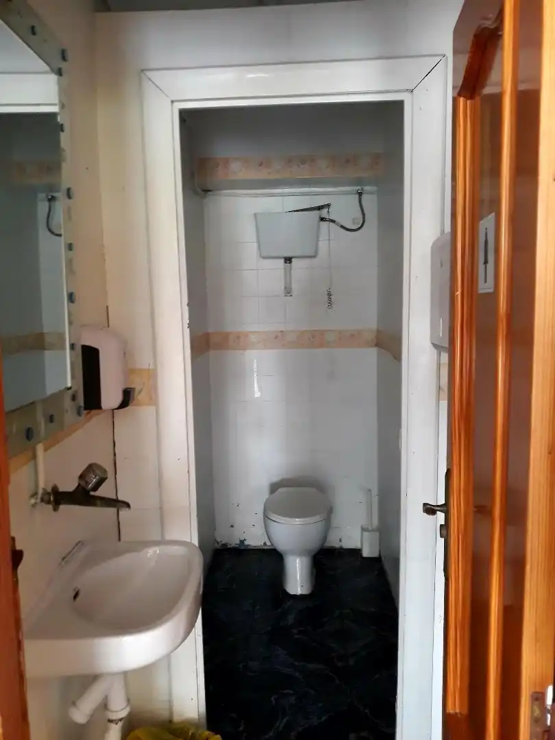 Baño de Nave industrial en venta en Sagunto / Sagunt con Aire acondicionado y Calefacción