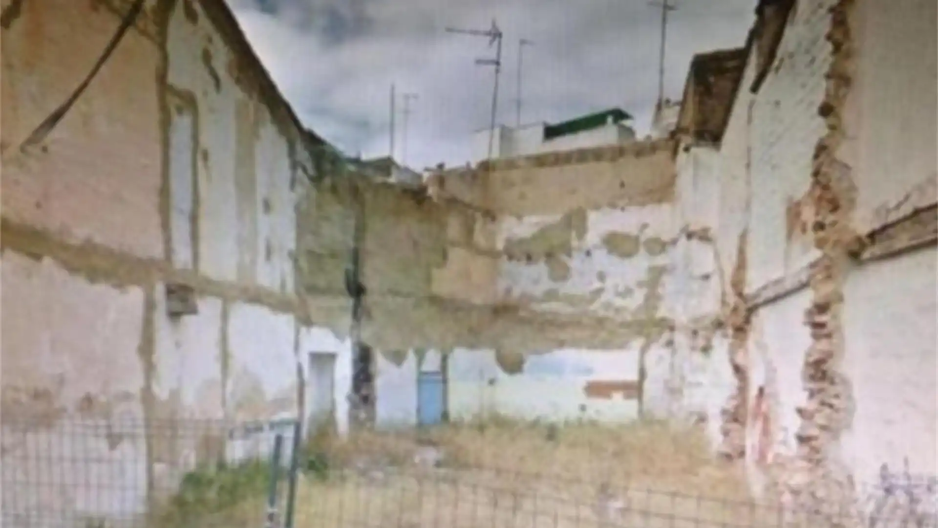 Single-family semi-detached for sale in Carrer Doctor Bernat, 45, Centro Exterior view of Single-family semi-detached for sale in Chiva