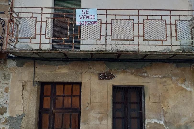 Foto 1 de Casa adosada en venda a Calle Alhóndiga, 9, Gargüera, Cáceres