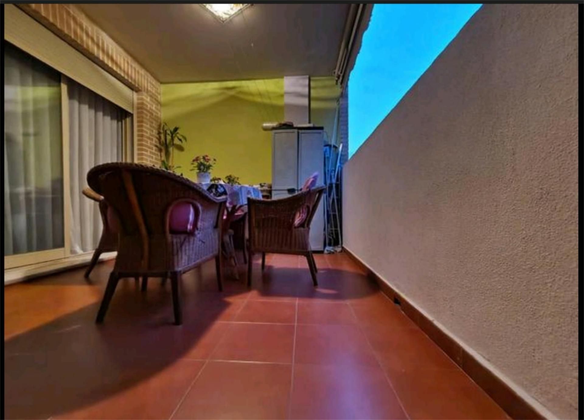 Exterior view of Flat for sale in Tavernes Blanques  with Air Conditioner and Terrace