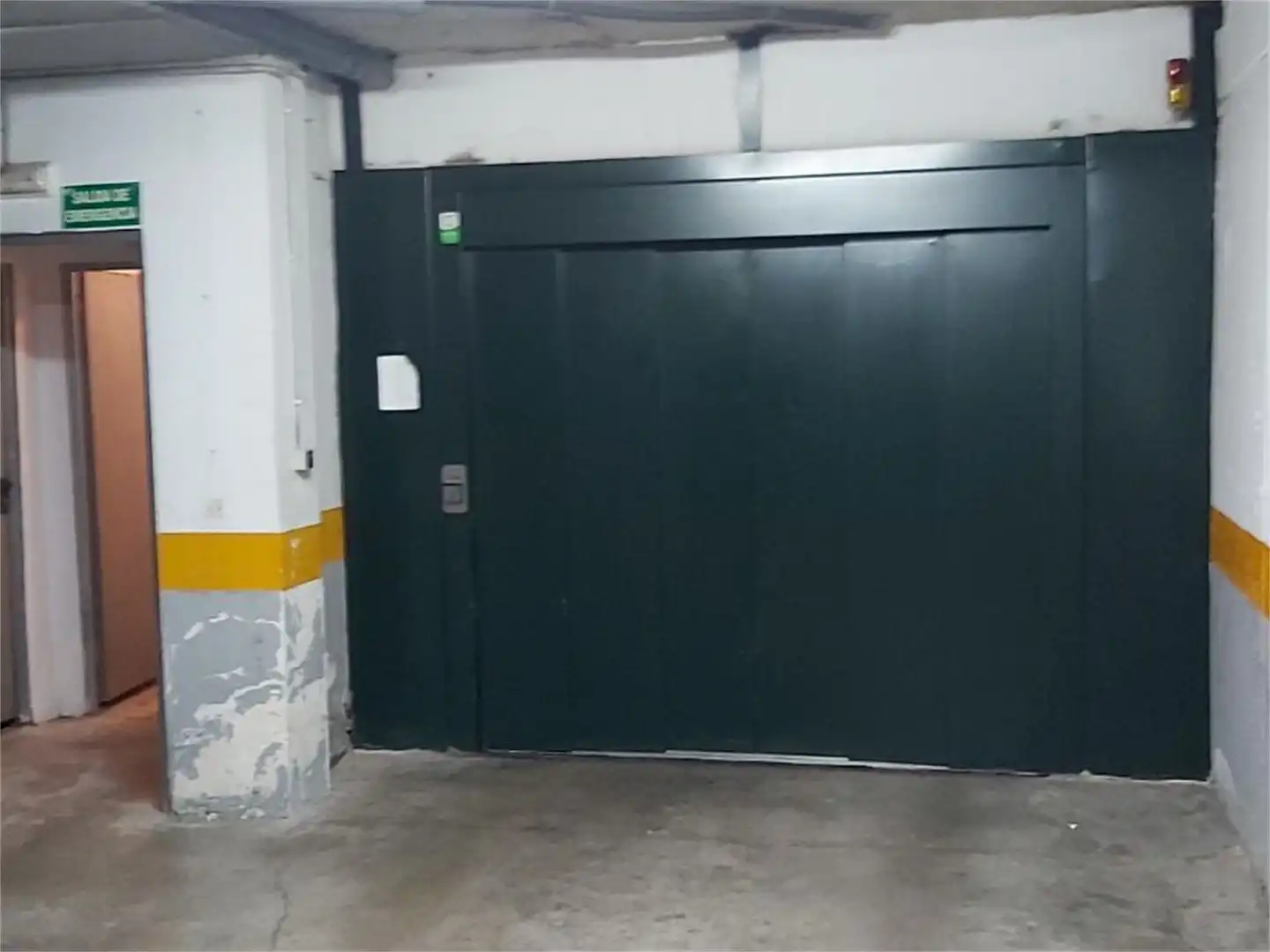 Garaje en venta en Calle Francisco Cacero, Las Almenas Parking de Garaje en venta en Tomares