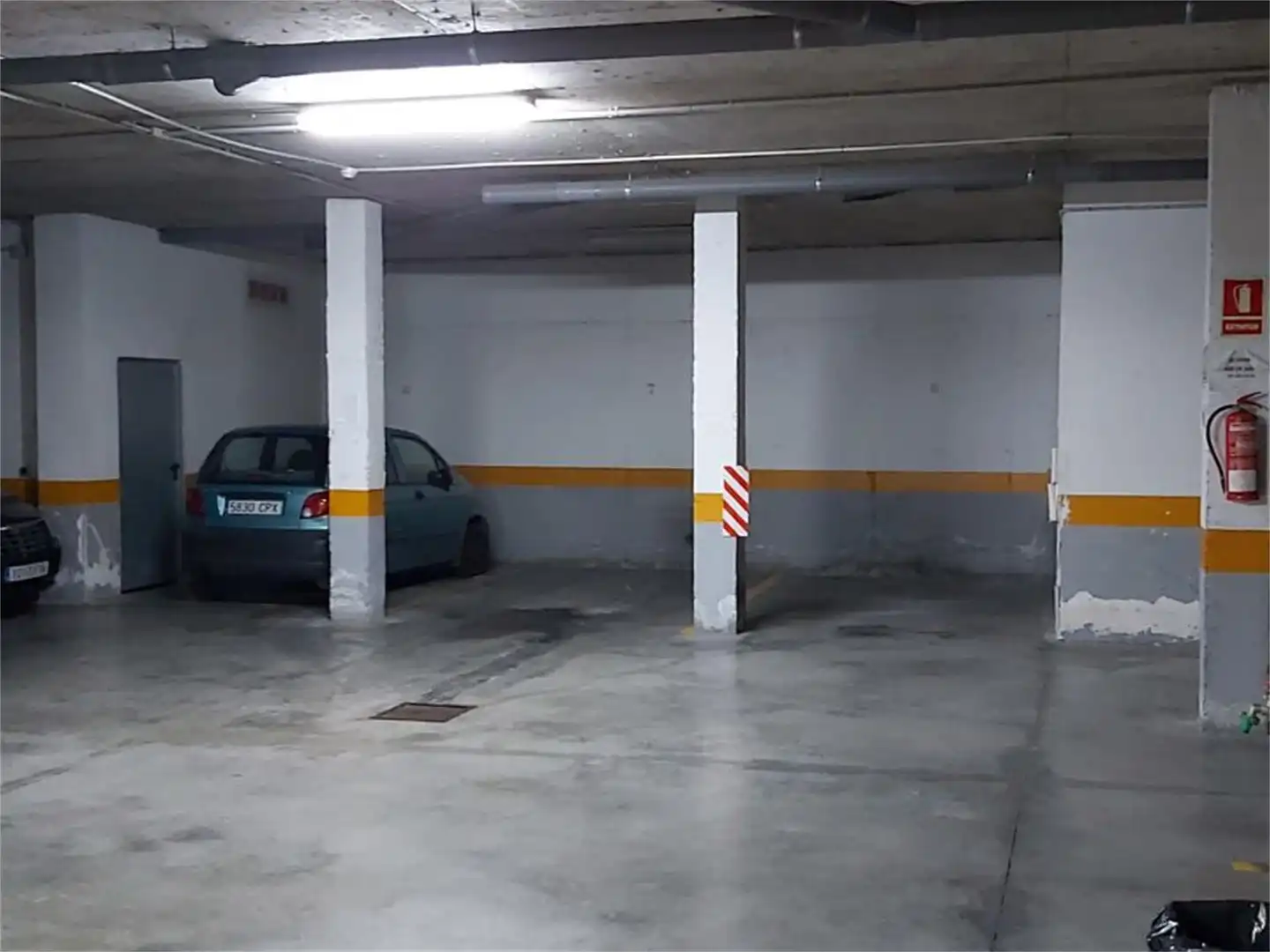 Garaje en venta en Calle Francisco Cacero, Las Almenas Parking de Garaje en venta en Tomares