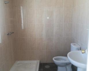 Bathroom of Flat for sale in Colomera  with Terrace and Balcony